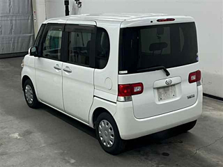 DAIHATSU TANTO 2010
