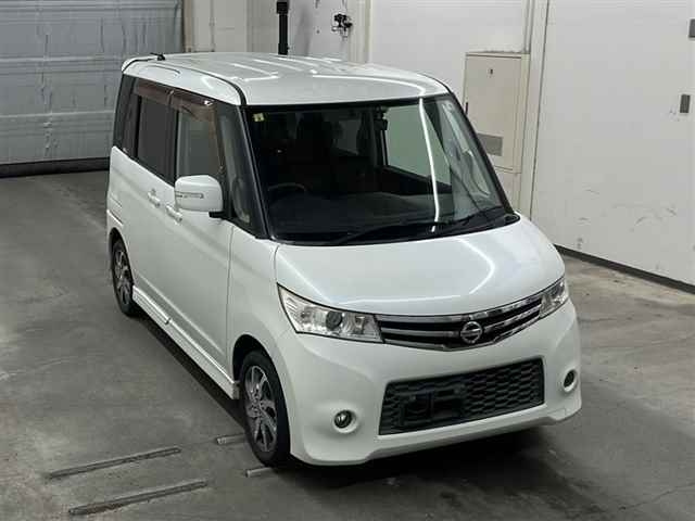 NISSAN ROOX 2012
