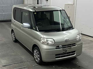 DAIHATSU TANTO 2012