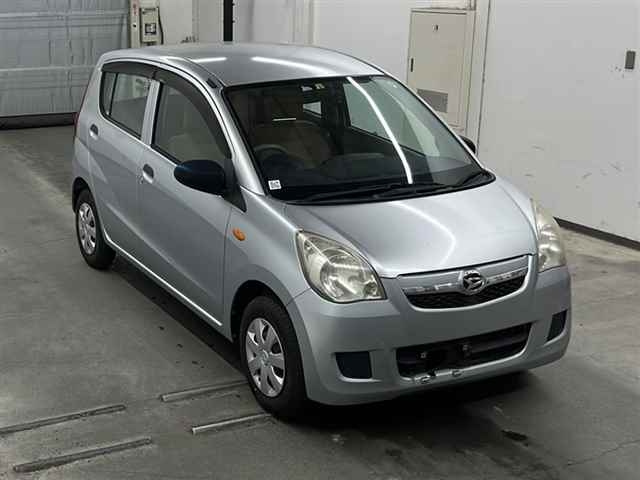 DAIHATSU MIRA 2012