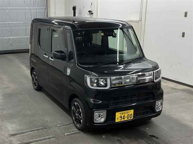 DAIHATSU WAKE 2018