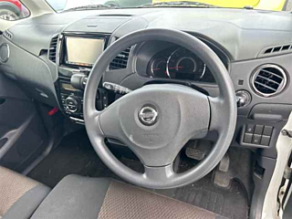 NISSAN ROOX 2011