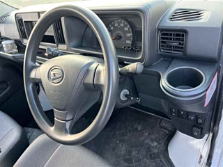 DAIHATSU HIJET VAN 2019