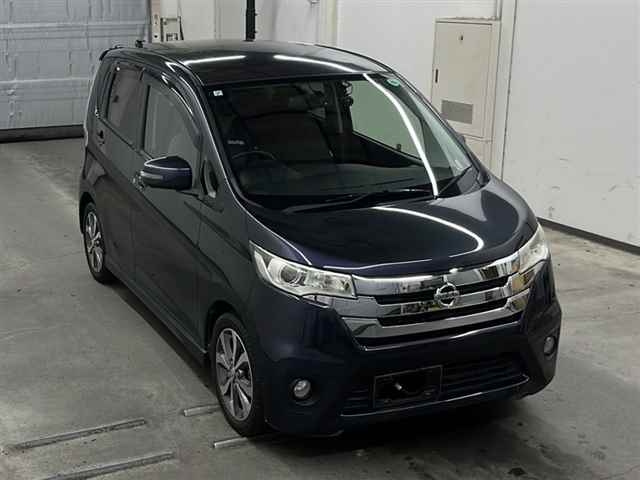 NISSAN DAYZ 2013
