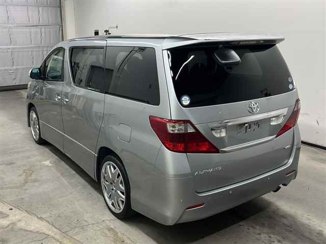 TOYOTA ALPHARD 2009