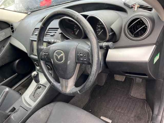 MAZDA AXELA 2010
