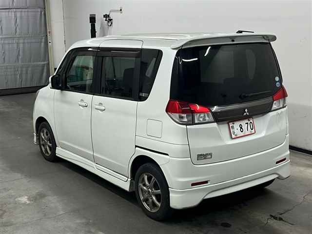 MITSUBISHI DELICA D2 2012