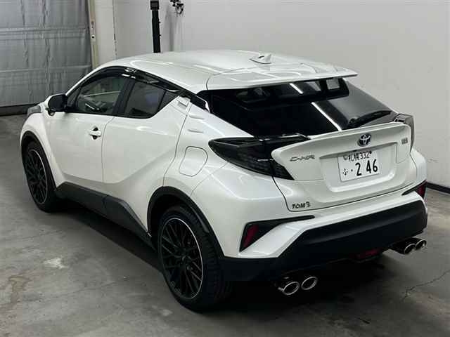 TOYOTA C-HR 2019