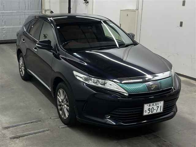 TOYOTA HARRIER 2017