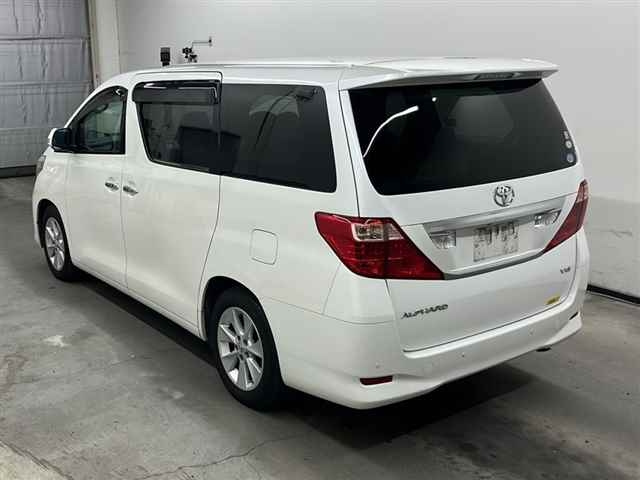 TOYOTA ALPHARD 2009