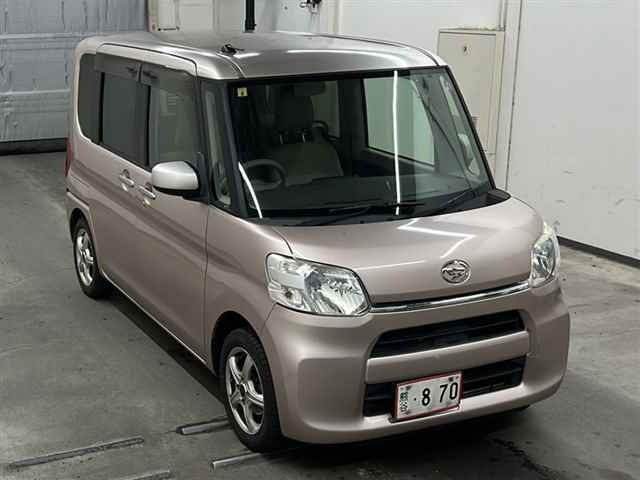 DAIHATSU TANTO 2014