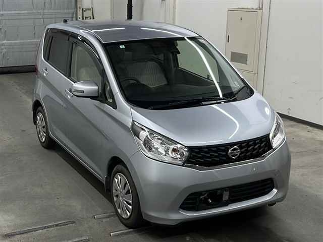 NISSAN DAYZ 2015