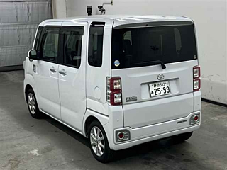 TOYOTA PIXIS MEGA 2020
