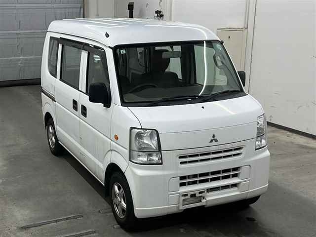 MITSUBISHI MINICAB VAN 2014