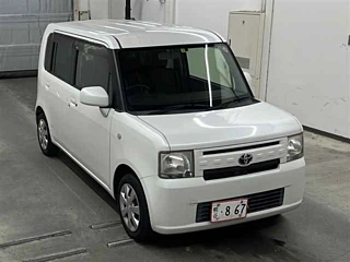 TOYOTA PIXIS SPACE 2012