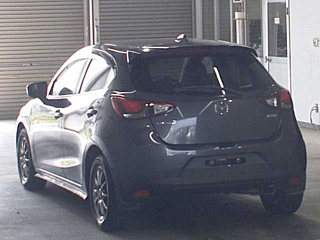 MAZDA DEMIO 2016