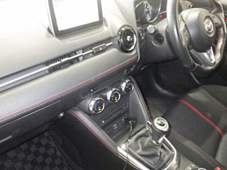 MAZDA DEMIO 2016