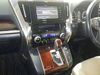 TOYOTA VELLFIRE 2015