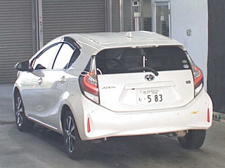 TOYOTA AQUA 2018