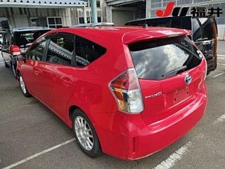 TOYOTA PRIUS ALPHA 2015