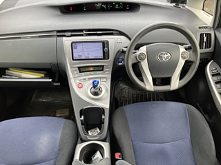 TOYOTA PRIUS 2014