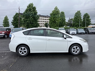 TOYOTA PRIUS 2014
