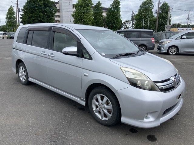 TOYOTA ISIS 2014