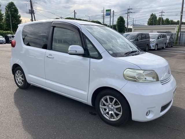 TOYOTA PORTE 2008
