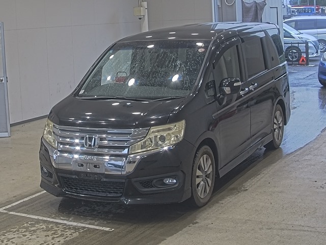 HONDA STEP WAGON 2012