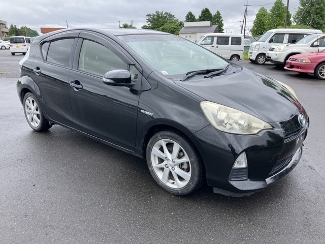 TOYOTA AQUA 2012