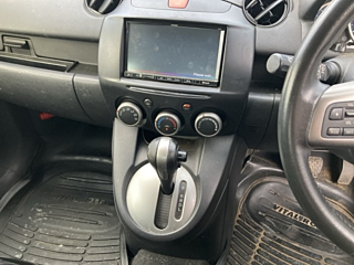 MAZDA DEMIO 2011