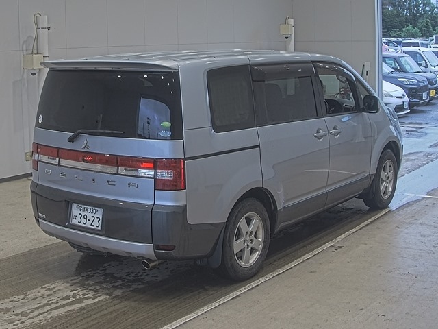 MITSUBISHI DELICA D5 2015