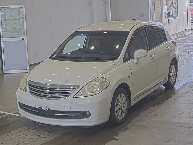NISSAN TIIDA 2008