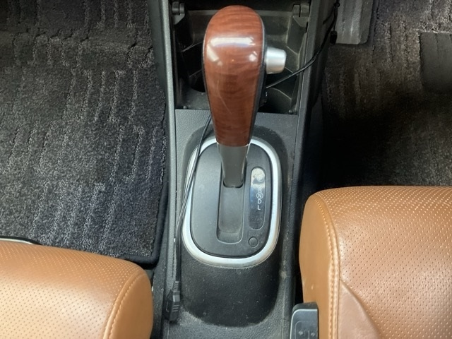 NISSAN TIIDA 2008