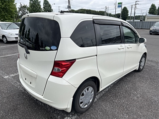 HONDA FREED 2011