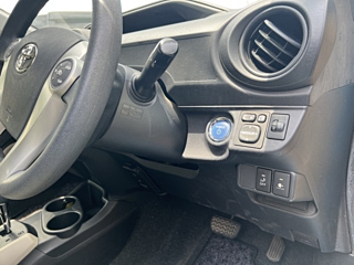 TOYOTA AQUA 2012