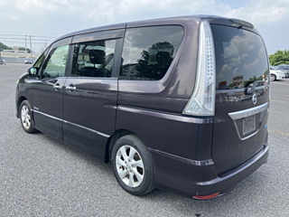 NISSAN SERENA 2013