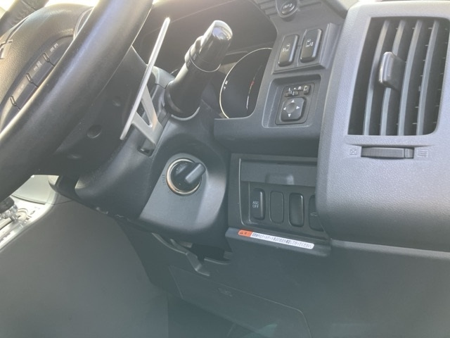 MITSUBISHI DELICA D5 2009