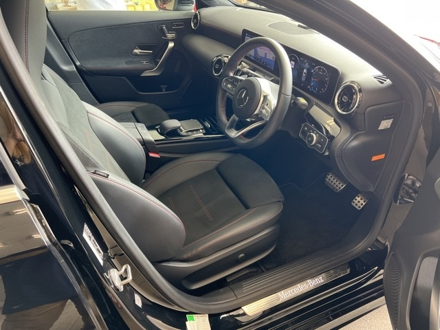 MERCEDES BENZ A CLASS 2020