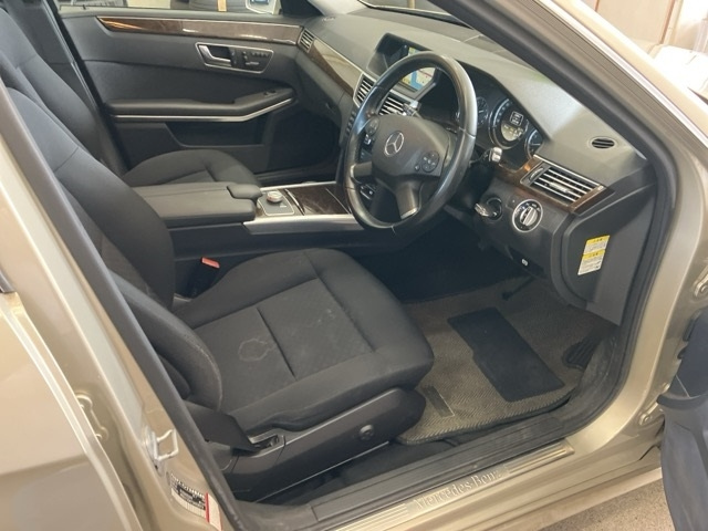 MERCEDES BENZ E CLASS 2012