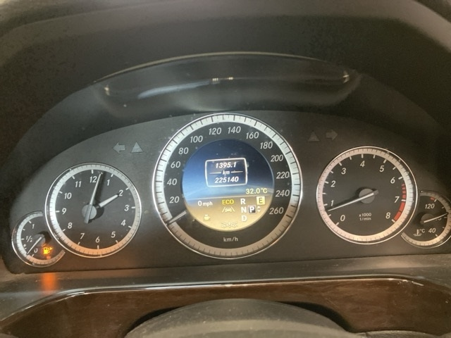 MERCEDES BENZ E CLASS 2012