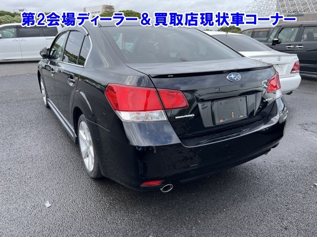 SUBARU LEGACY B4 2011