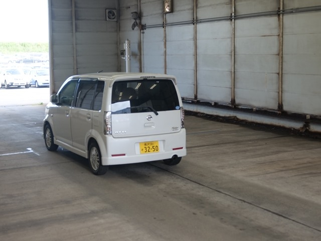 NISSAN OTTI 2011