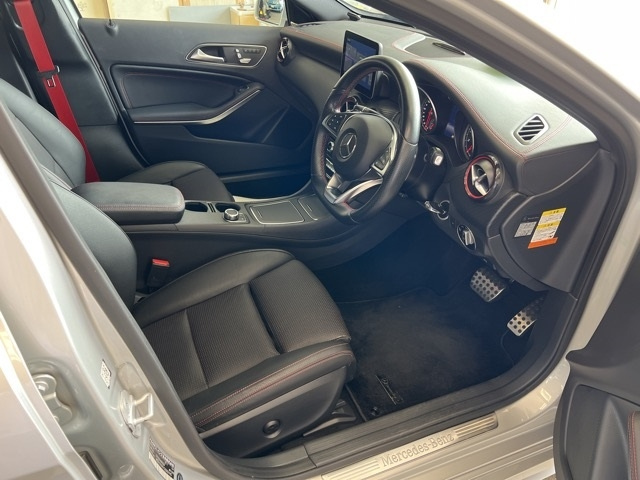 MERCEDES BENZ A CLASS 2017