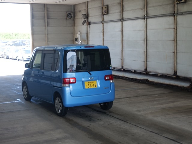 DAIHATSU TANTO 2008