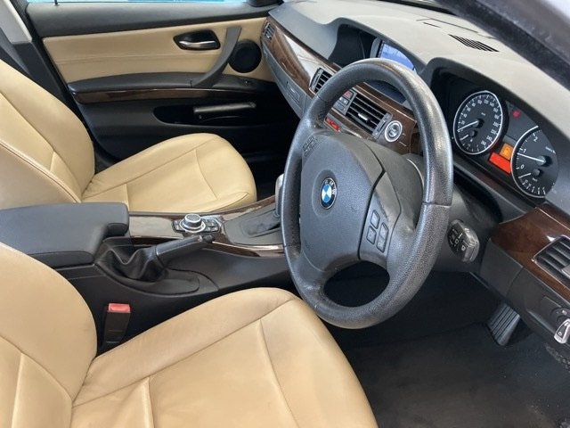 BMW 3 SERIES 2010