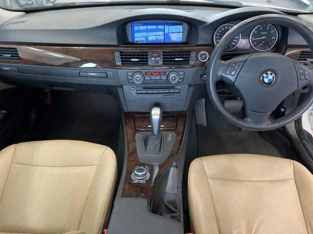 BMW 3 SERIES 2010