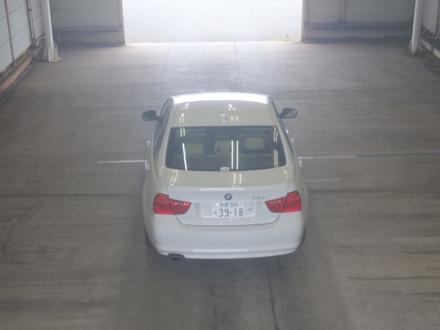 BMW 3 SERIES 2010