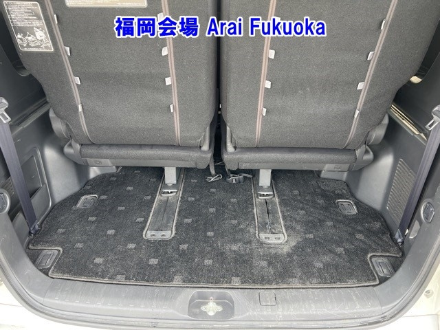 MITSUBISHI DELICA D5 2013