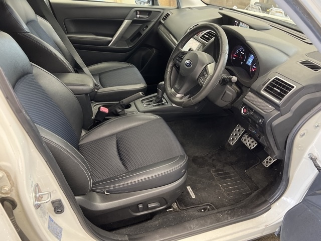 SUBARU FORESTER 2015
